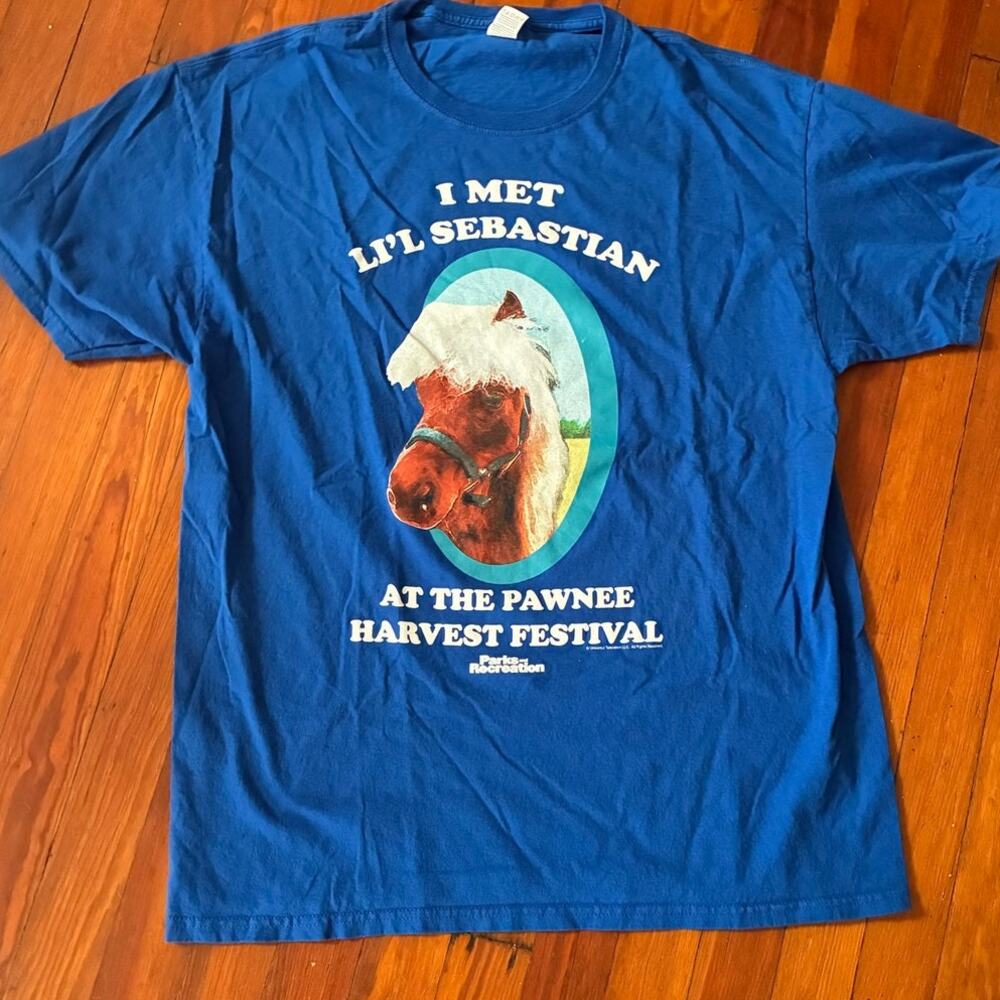Parks and Recreation I Met Lil Sebastian Pawnee Indiana Harvest Festival Tee L